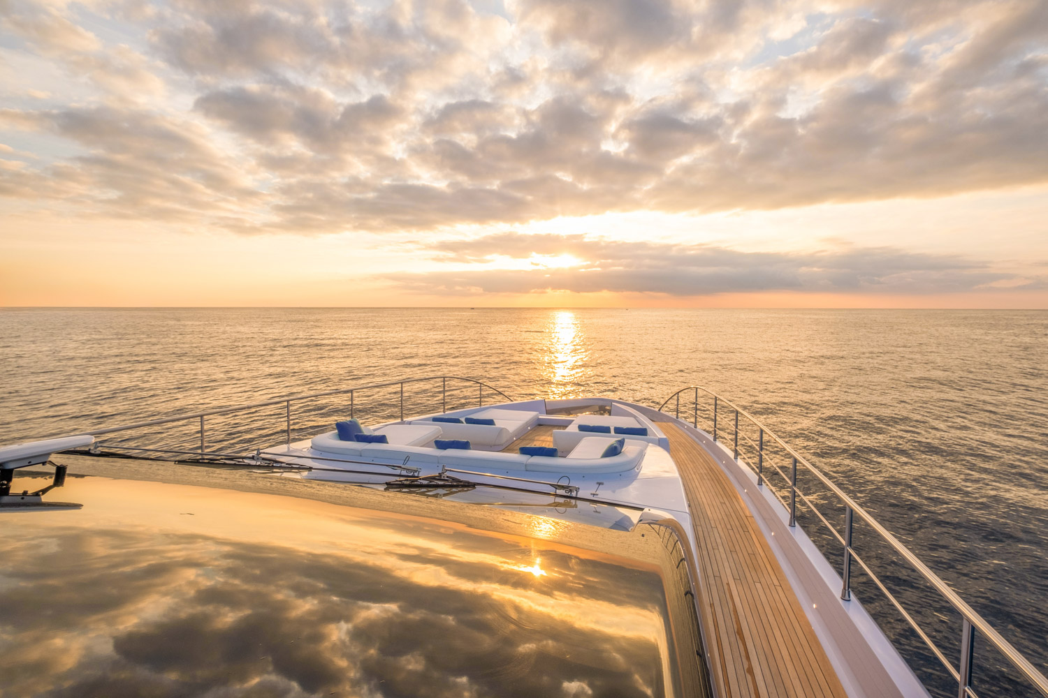 Amer 120.11 Exteriors - Sunset